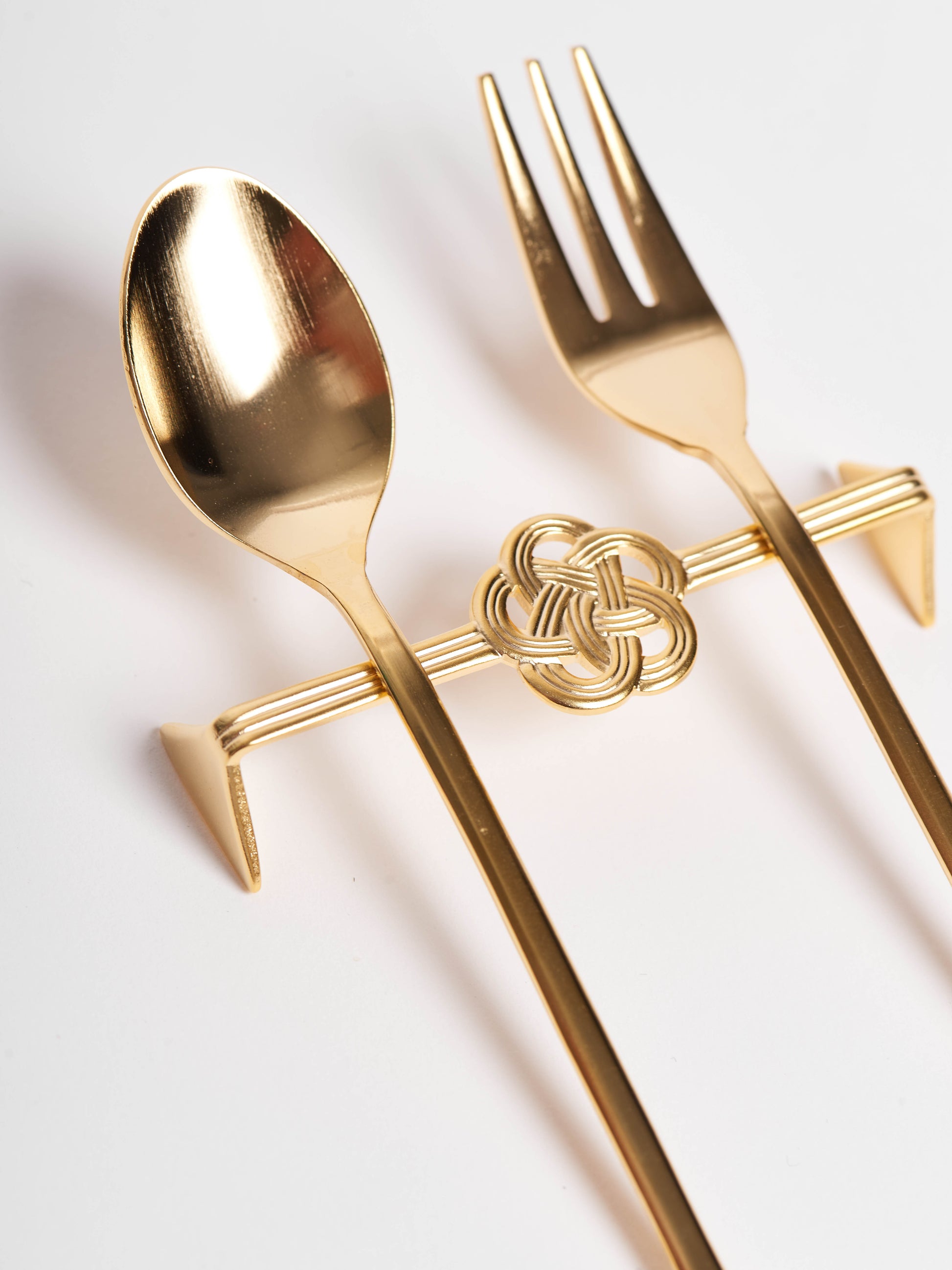 tsubame-sanjo-mizuhiki-tiny-gold-spoon-and-fork-with-rest-3-piece-set-4