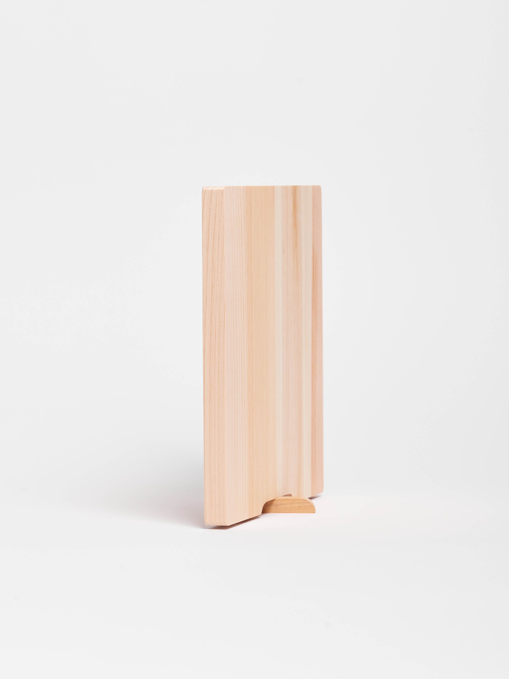 hinoki-japanese-cypress-chopping-board-with-stand-small-2