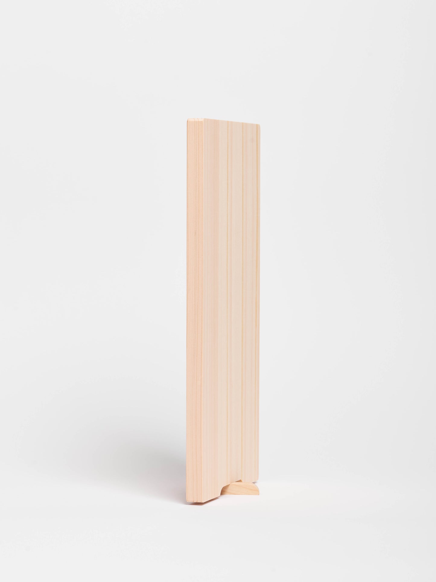 hinoki-japanese-cypress-chopping-board-with-stand-large-2