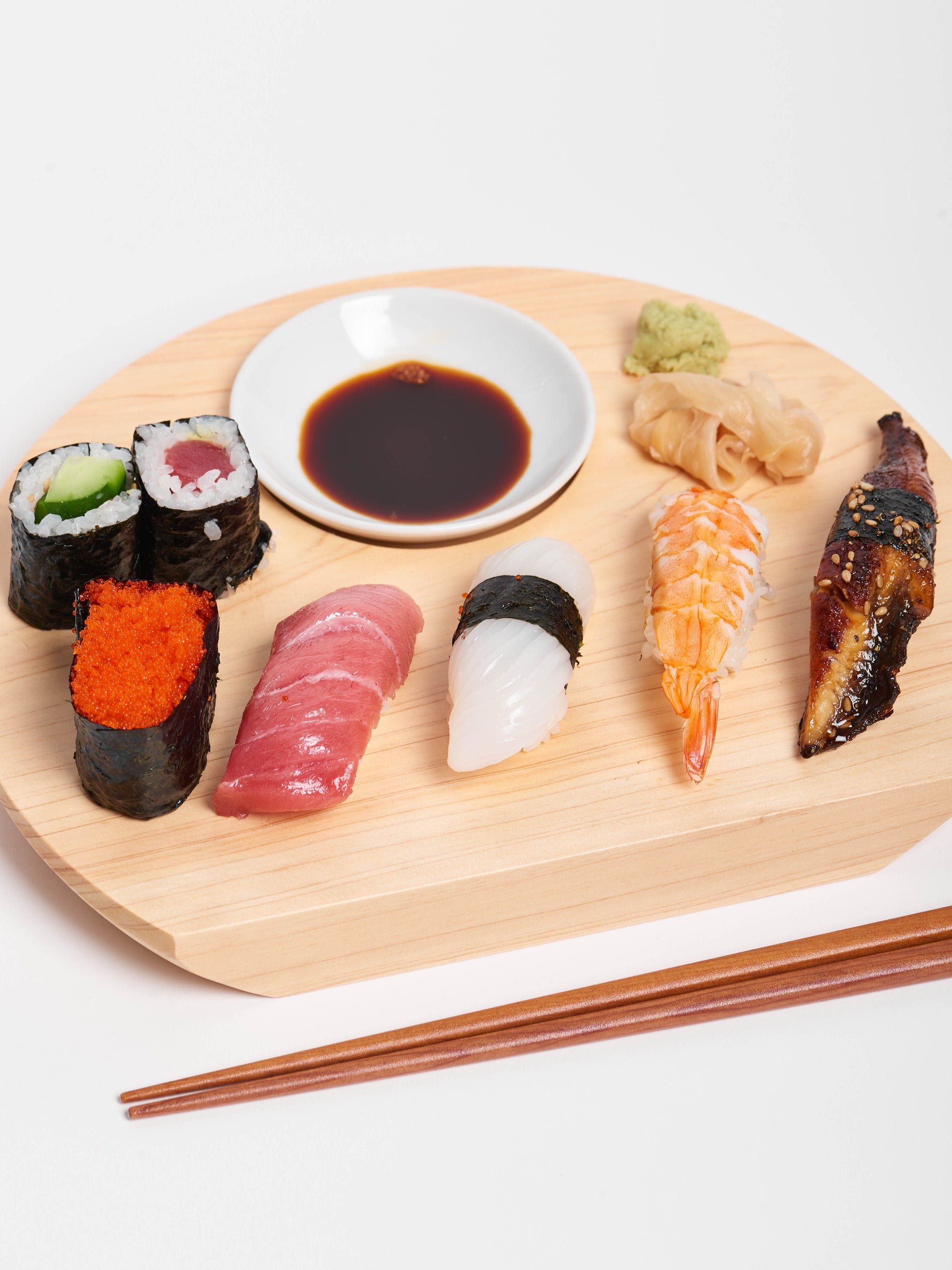 shimanto-hinoki-sushi-tray-with-square-dish-2