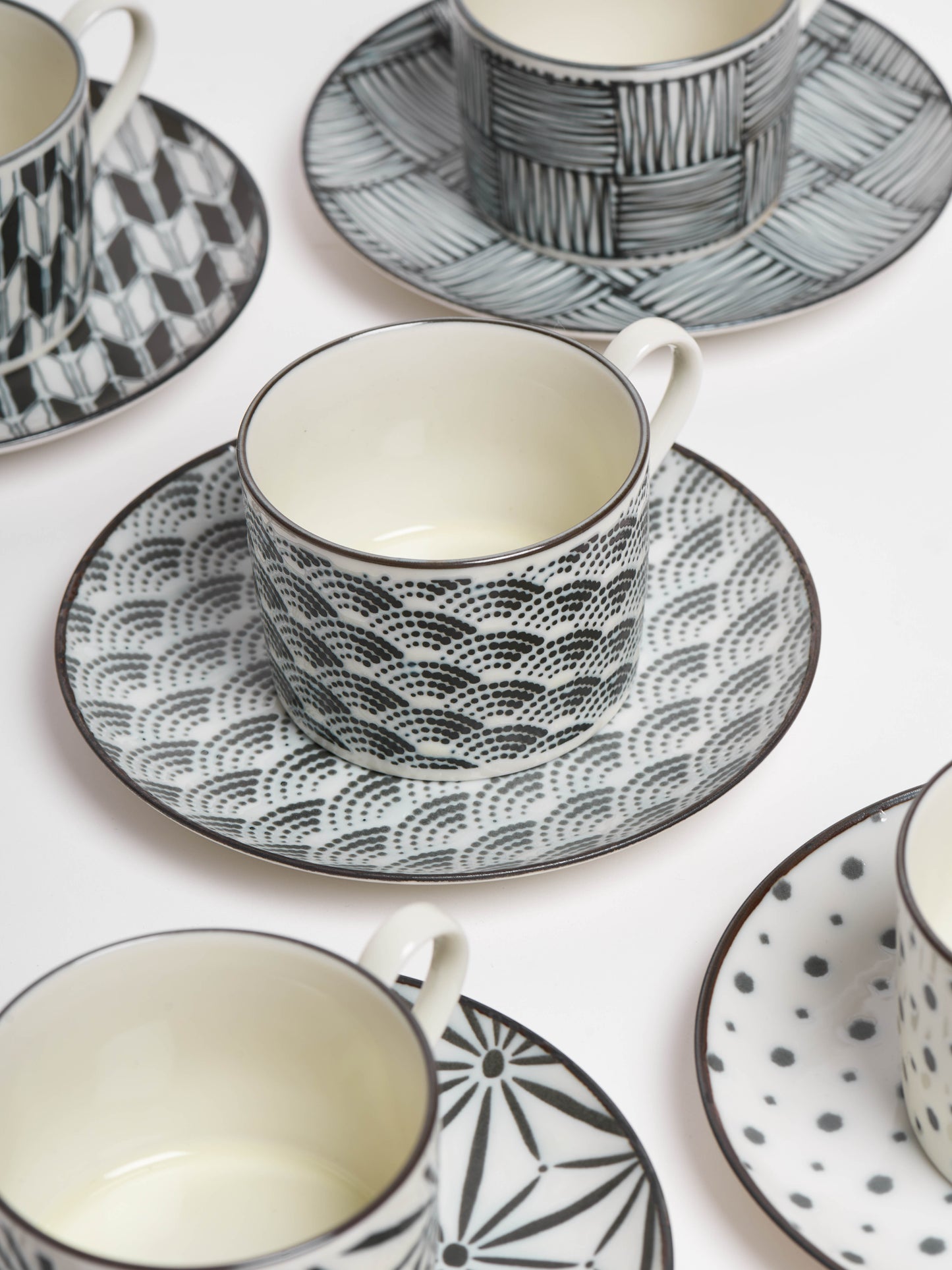 mino-ware-coffee-cup-and-plate-gift-set-of-5-2