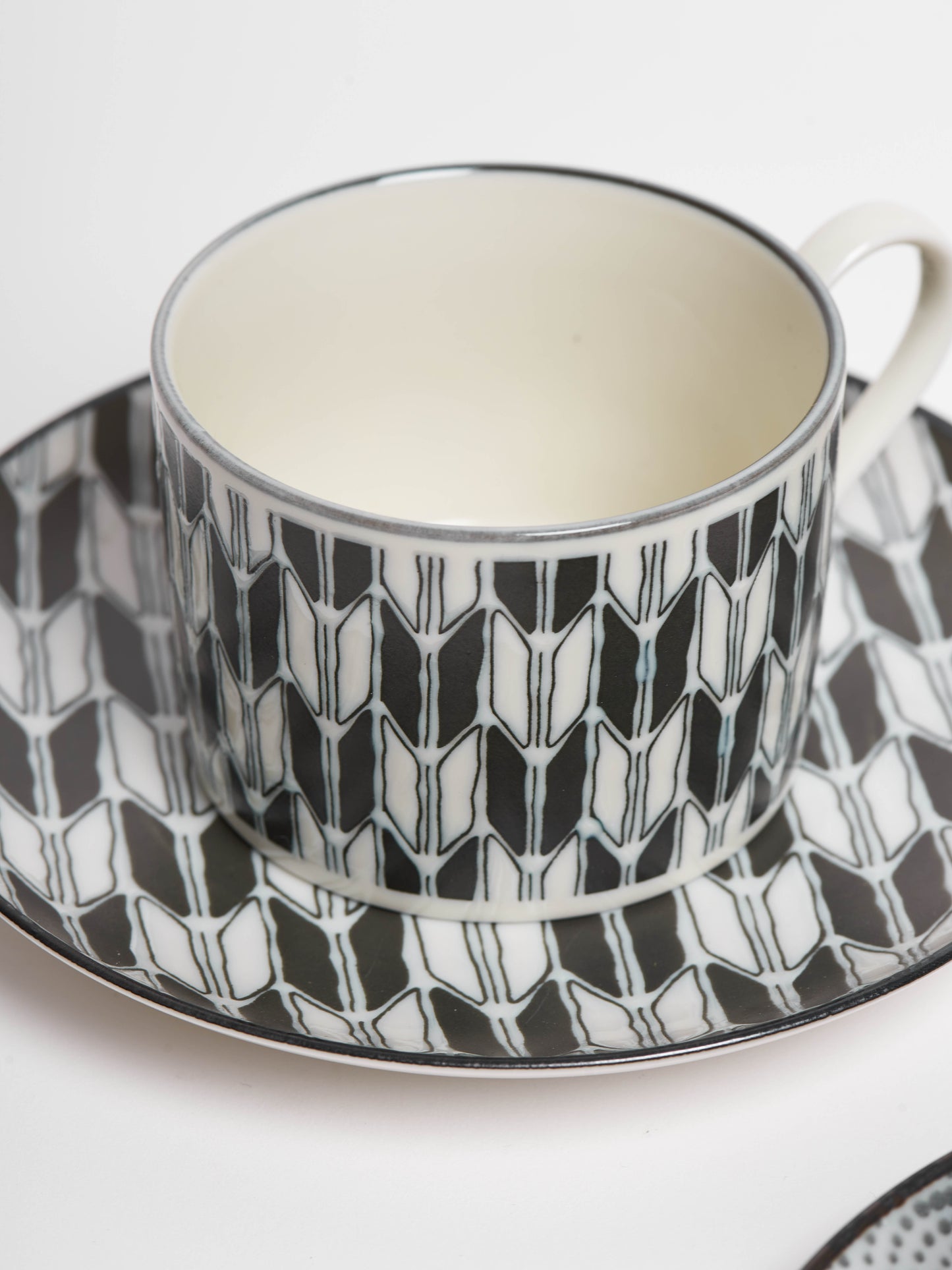 mino-ware-coffee-cup-and-plate-gift-set-of-5-5