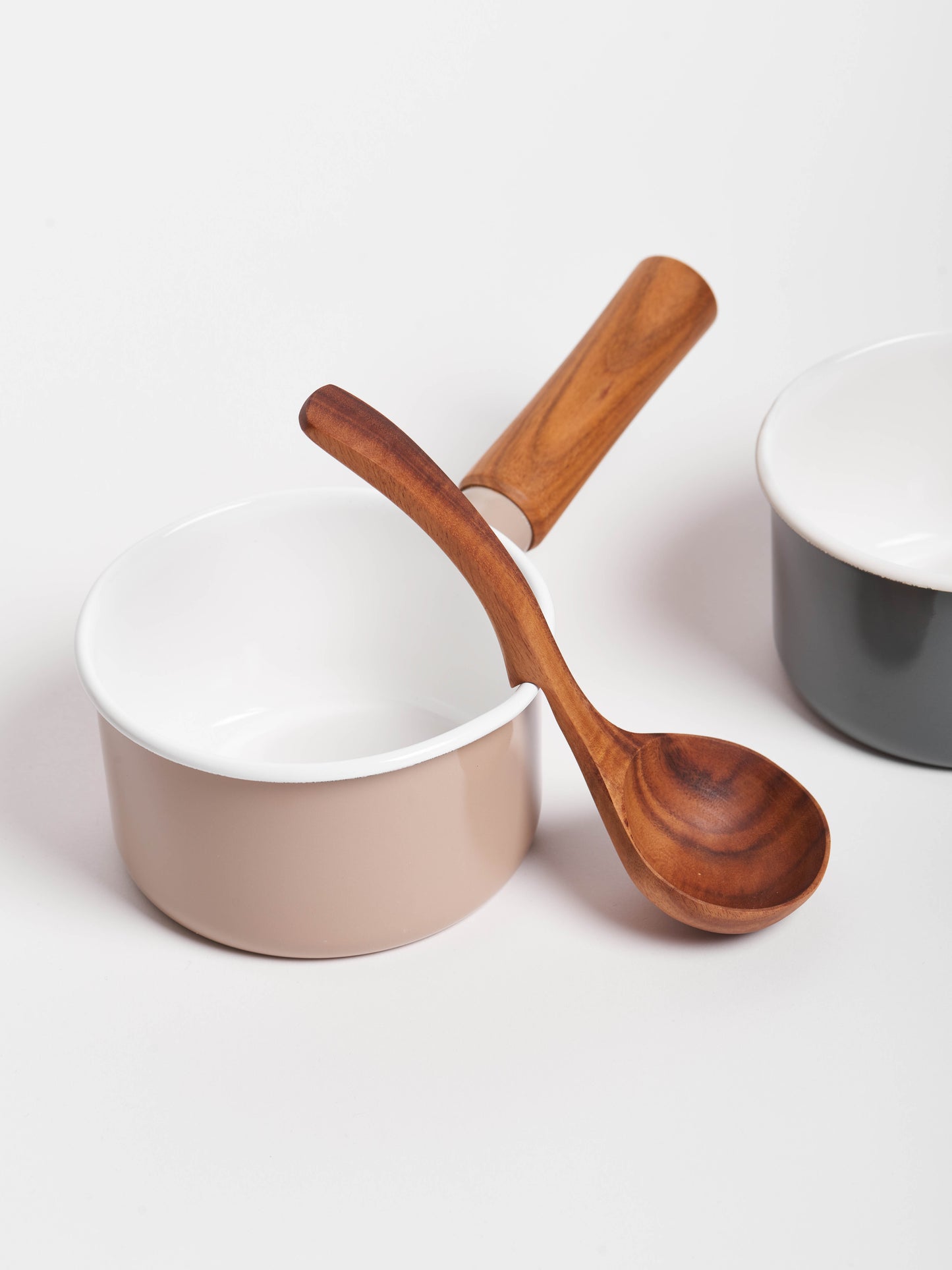 noda-horo-enamel-couleur-milk-pan-beige-4