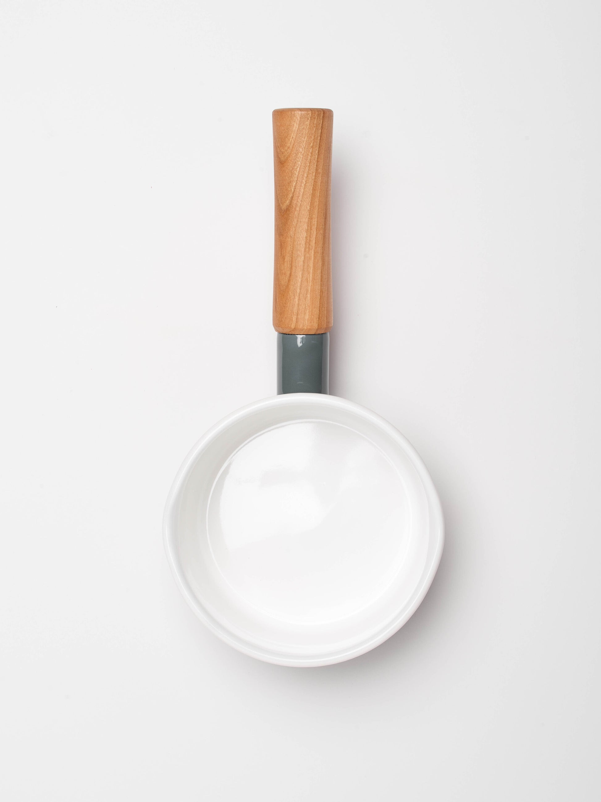 noda-horo-enamel-couleur-milk-pan-gray-2