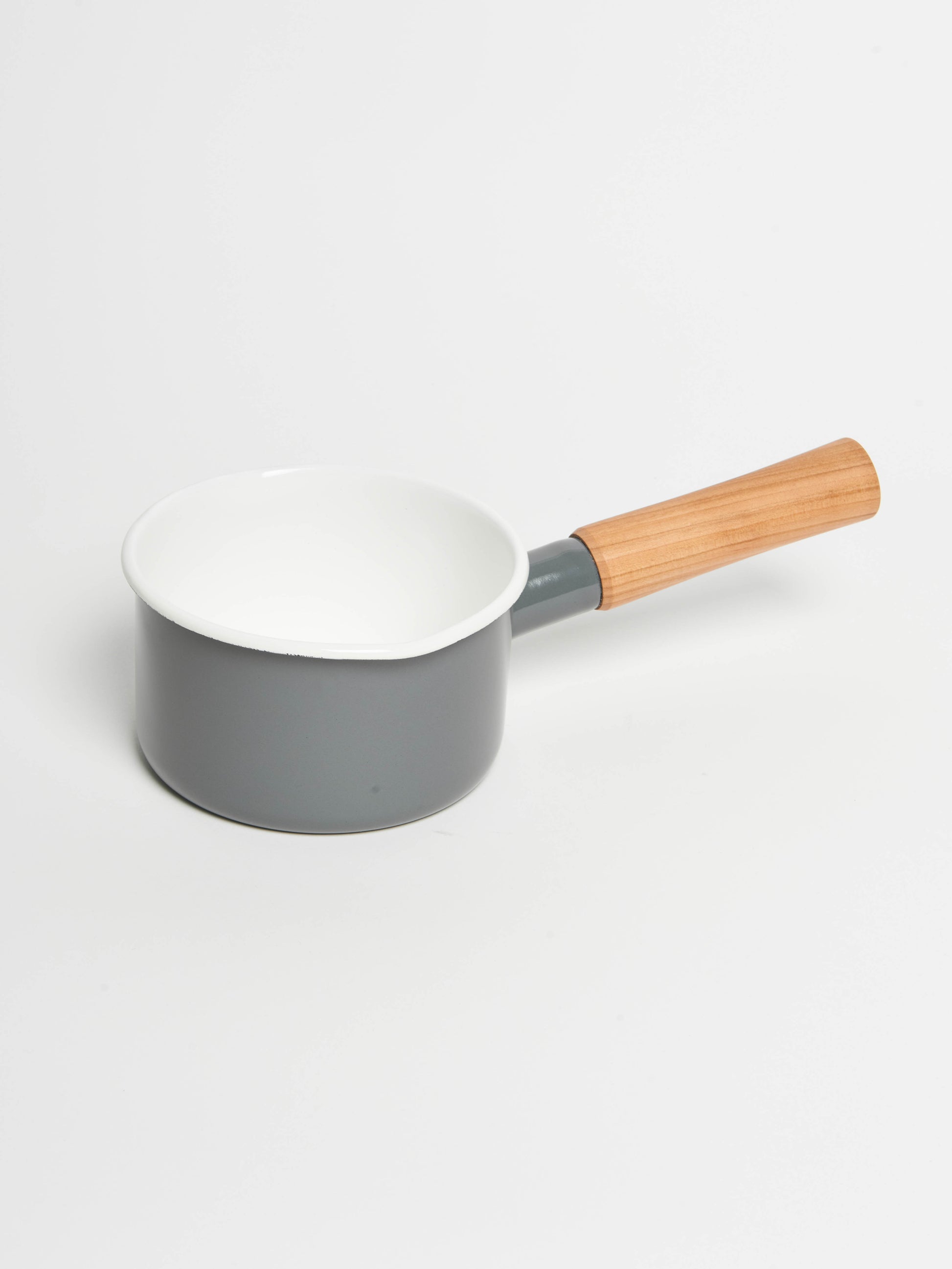 noda-horo-enamel-couleur-milk-pan-gray-3