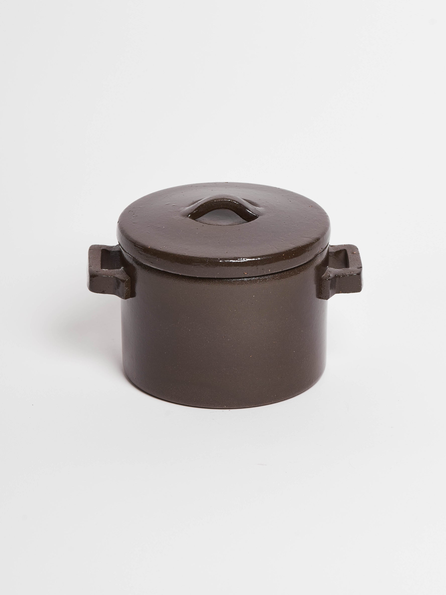 studio-m-garbure-donabe-pottery-pot-2