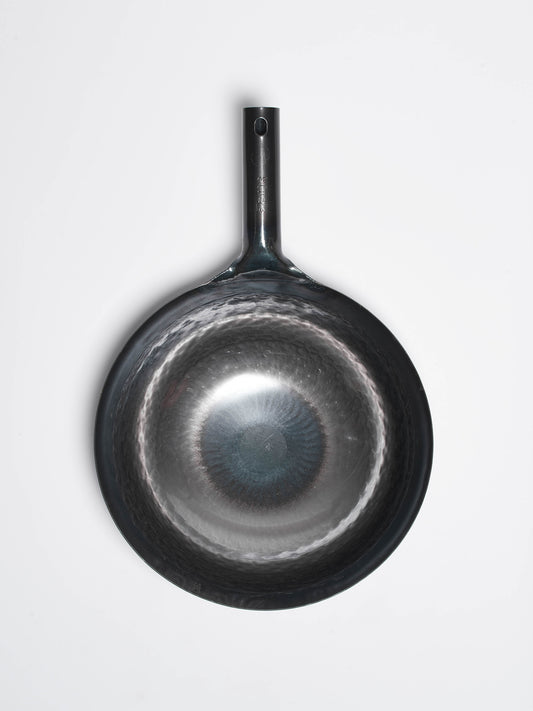 yamada-kogyo-hammered-iron-wok-with-single-handle-11-8-inch-1