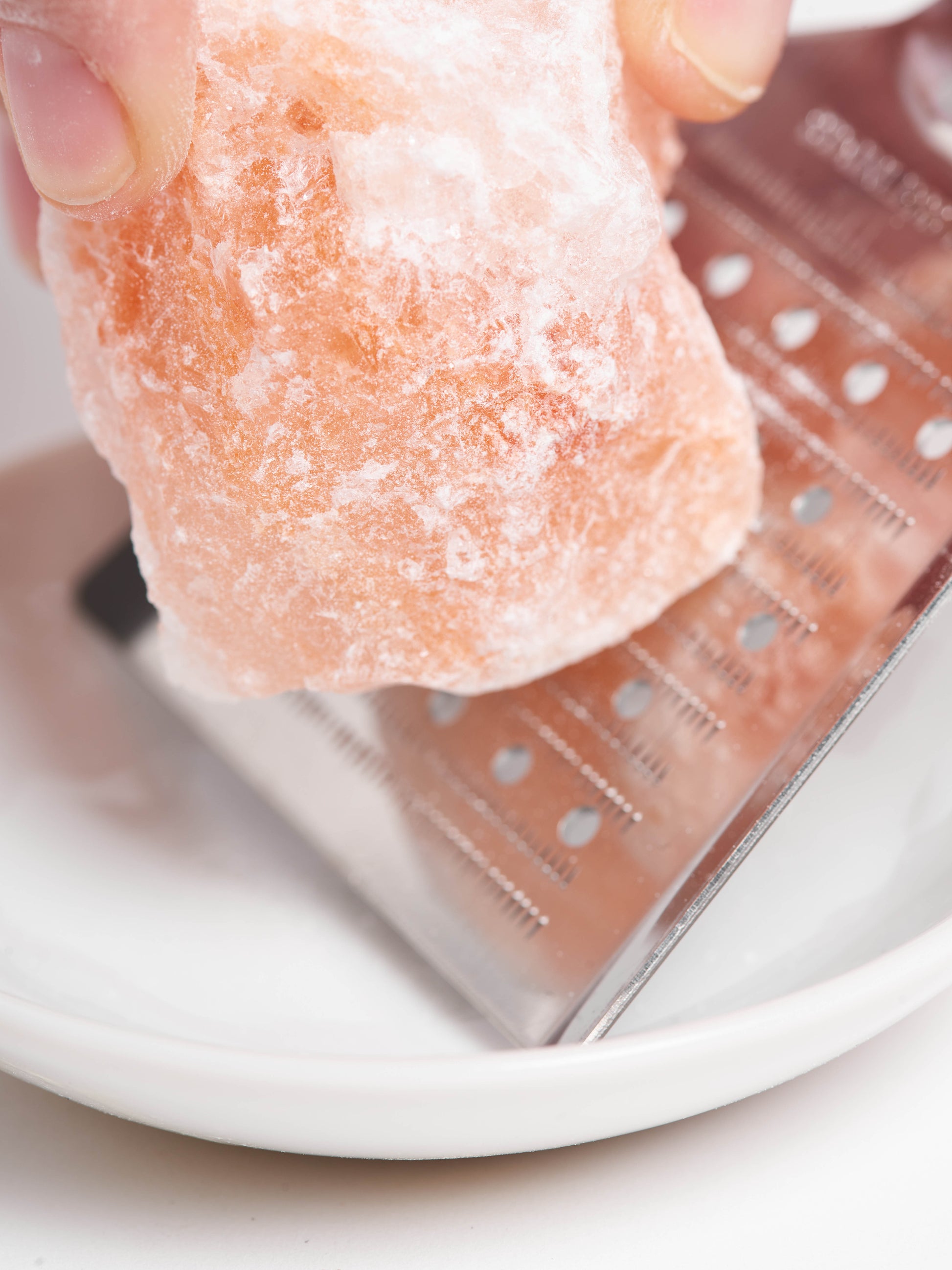 himalayan-rock-salt-grater-stainless-steel-2