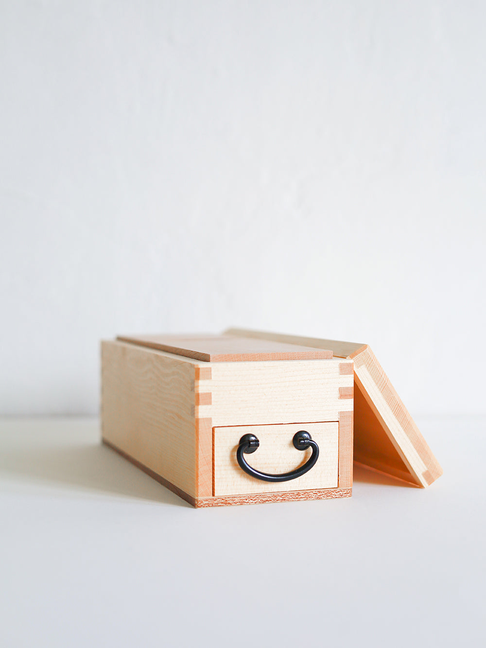 dry-bonito-flakes-katsuobushi-shaver-wooden-box-steel-blade-3