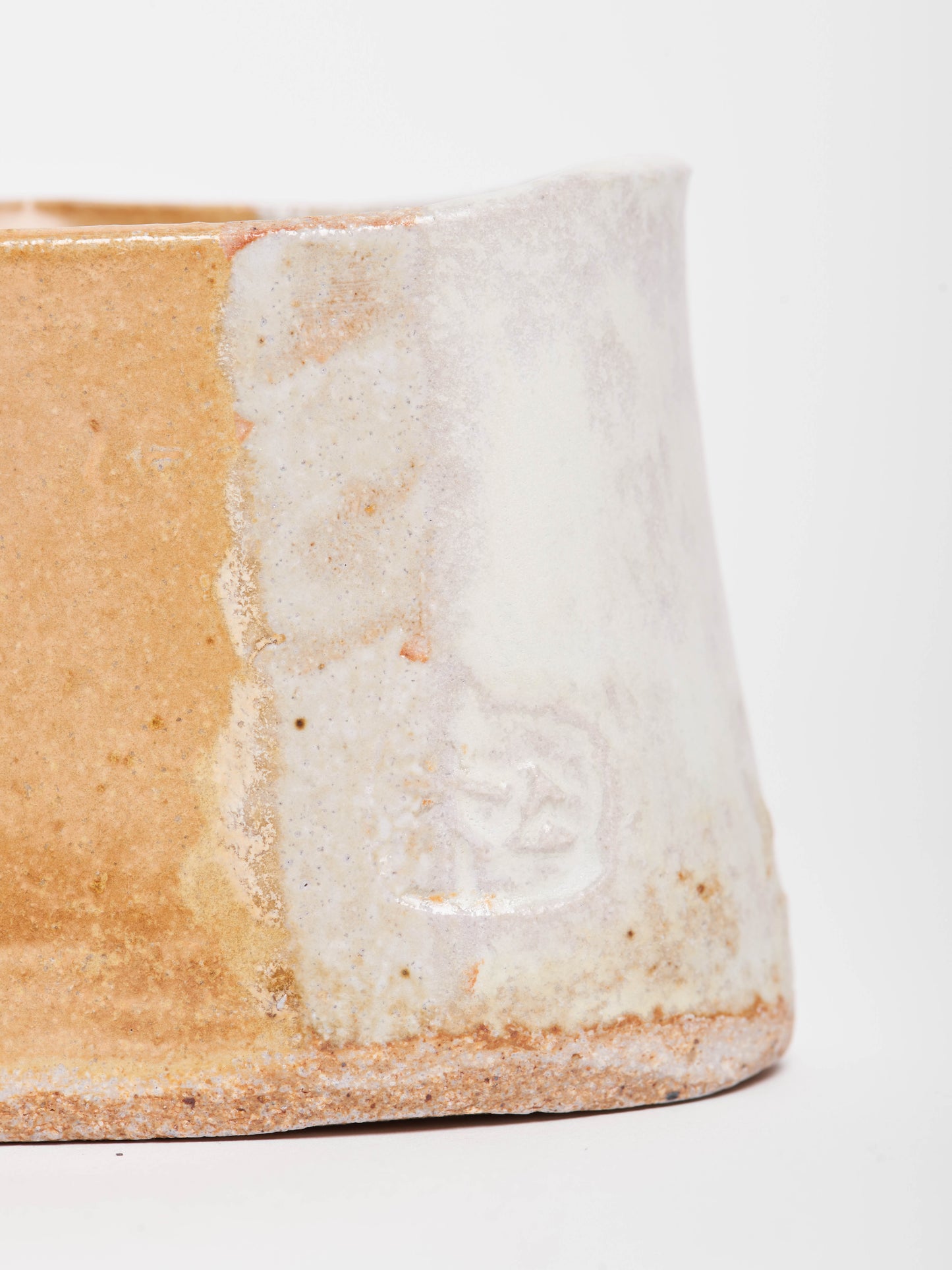 bicolor-oval-ceramic-vase-2