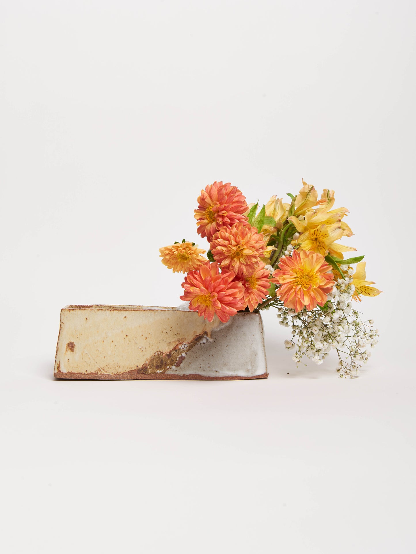 moriko-yokoyama-wide-rectangle-ceramic-vase-8