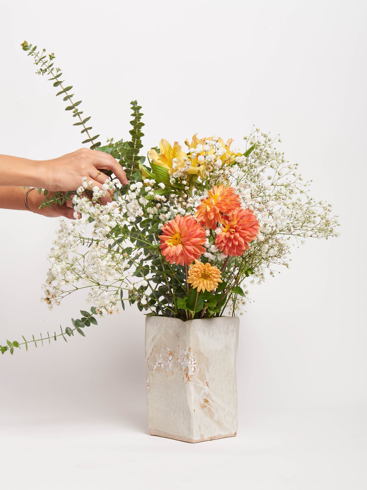 moriko-yokoyama-minimalist-tall-square-ceramic-vase-7