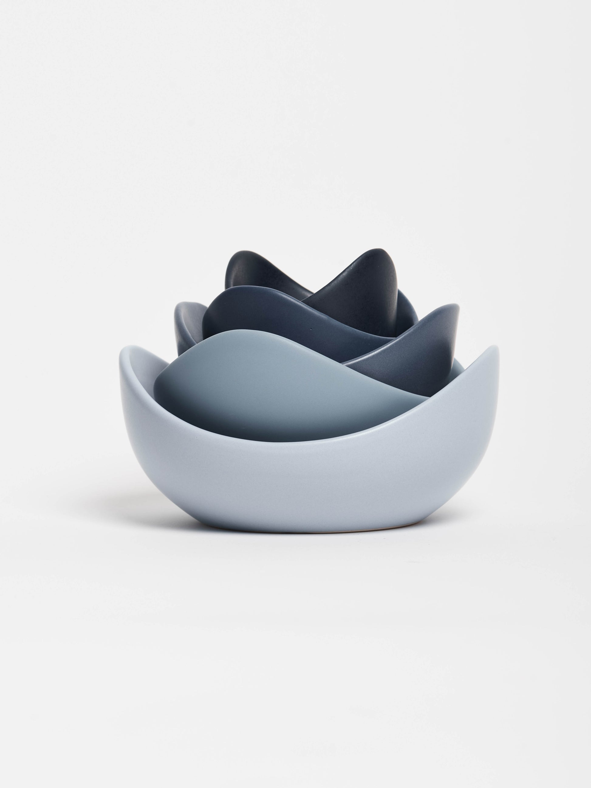 natalia-lotus-sculptural-bowls-5-piece-set-azure-blue-3