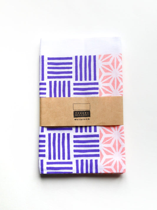 takara-gallery-workroom-traditional-gujo-hand-towel-100-cotton-japanese-tenugui-purple-pink-1