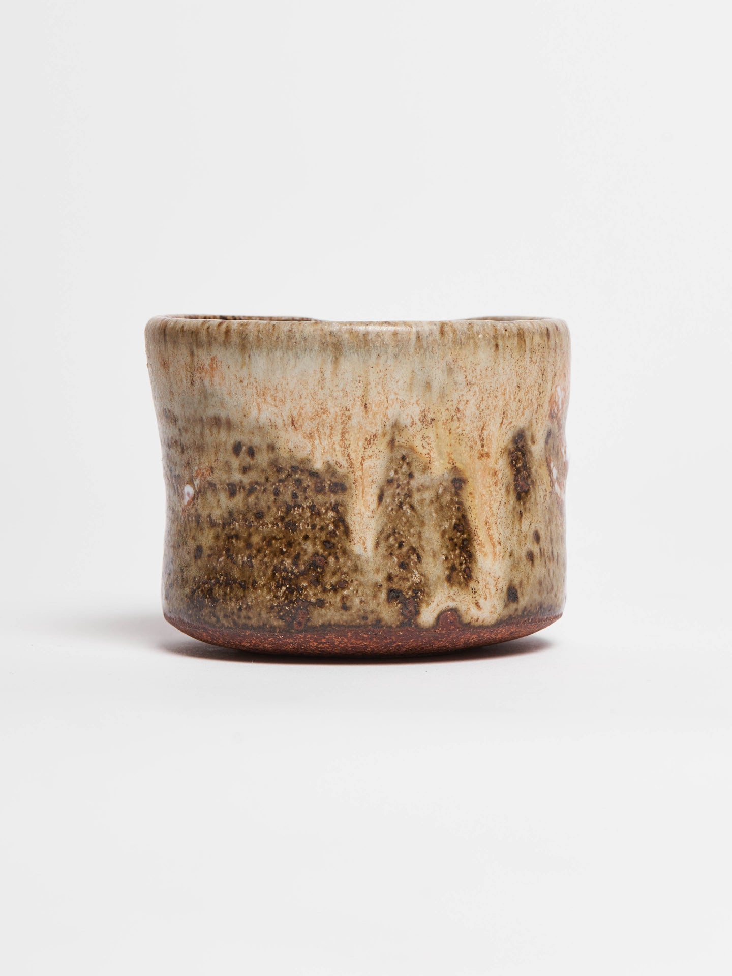 moriko-yokoyama-rustic-earthy-ceramic-sake-cup-3